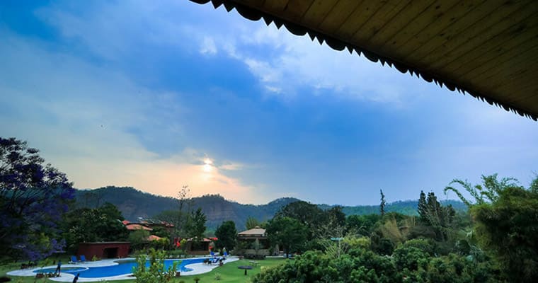 Monsoon Resort in Corbett